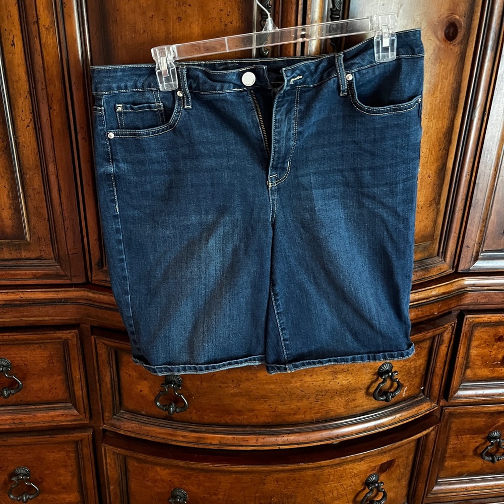 Seven7 Women's Dark Blue Denim Bermuda Shorts